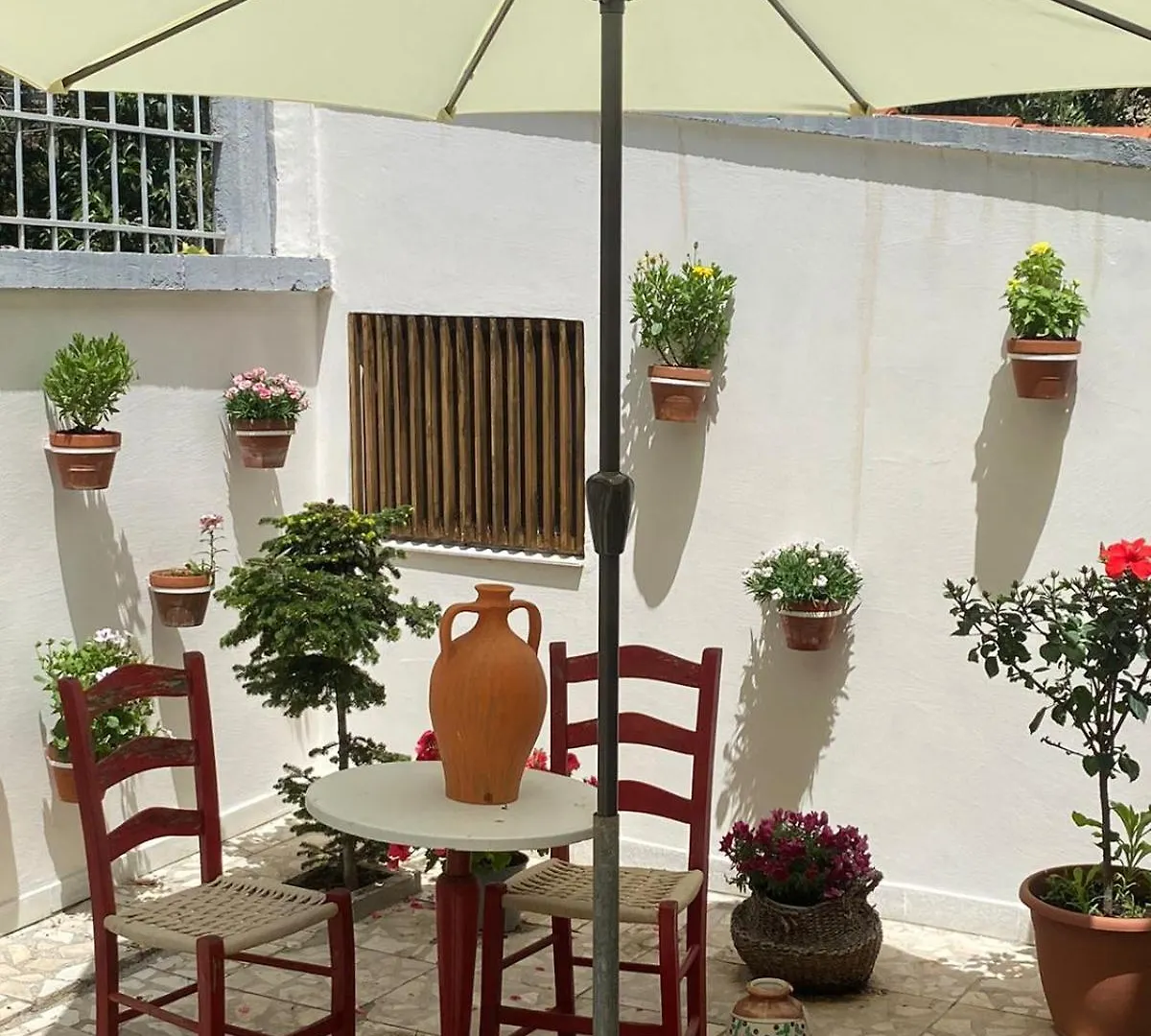 Ramo'S Charming Studio Apartment With Sunlit Veranda - 1St Влёра